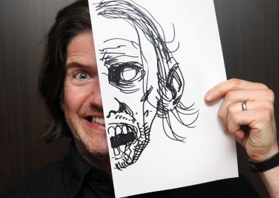 Art Bubble TV: Charlie Adlard om tegneseriens potentiale